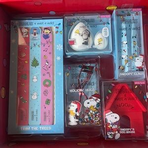 Wet n wild x snoopy set!